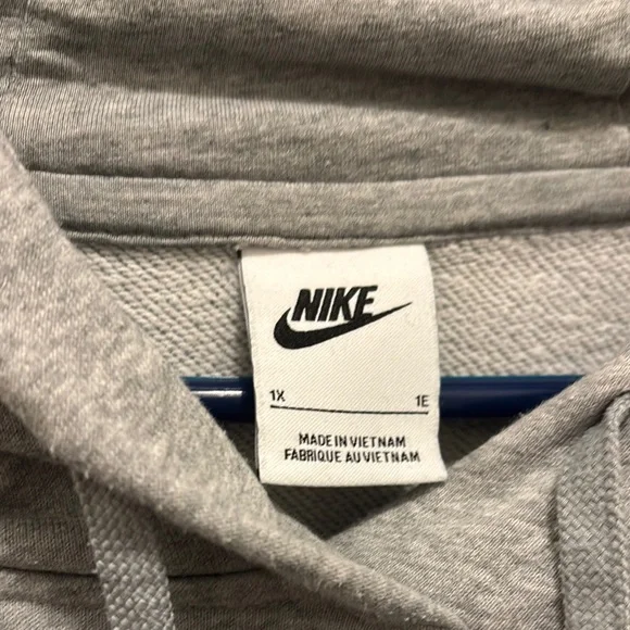 Nike women’s Gray Hoodie - Picture 3 of 5